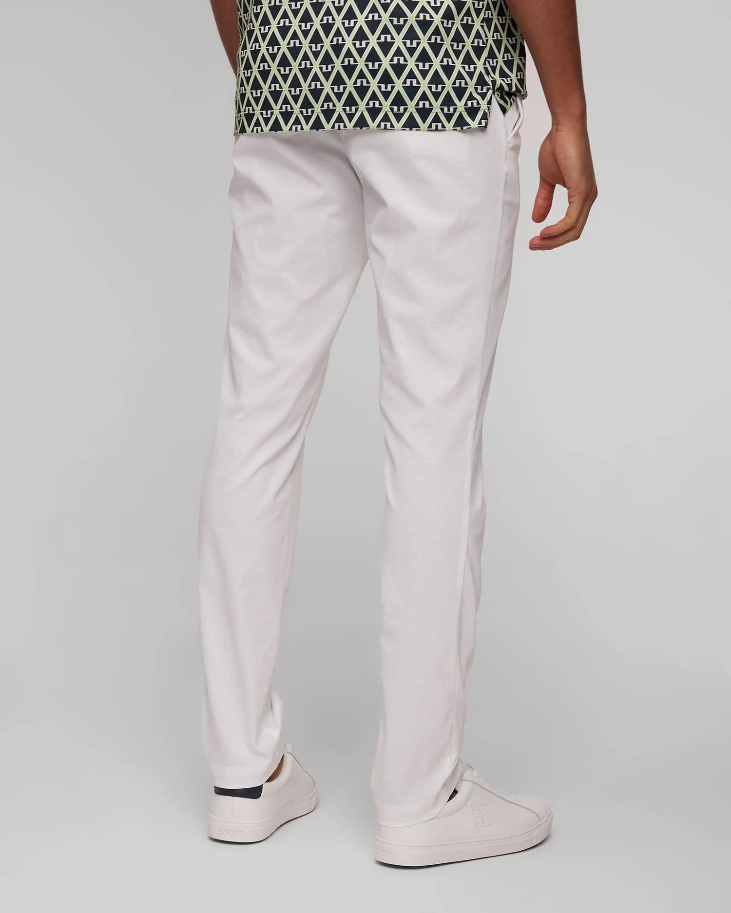 Pantaloni bianchi da uomo J.Lindeberg Vent Pant GMPA09696-white